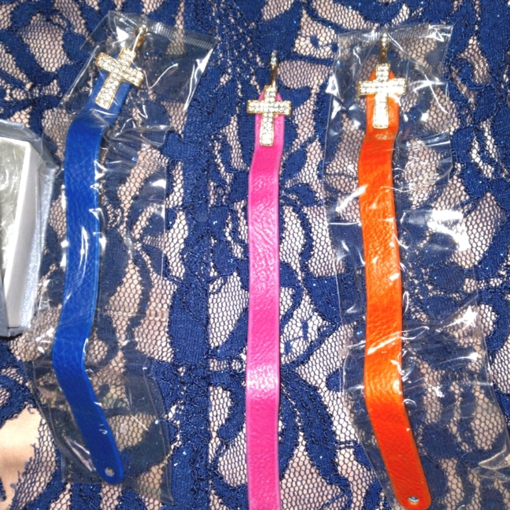 Diamond cross wrist bands